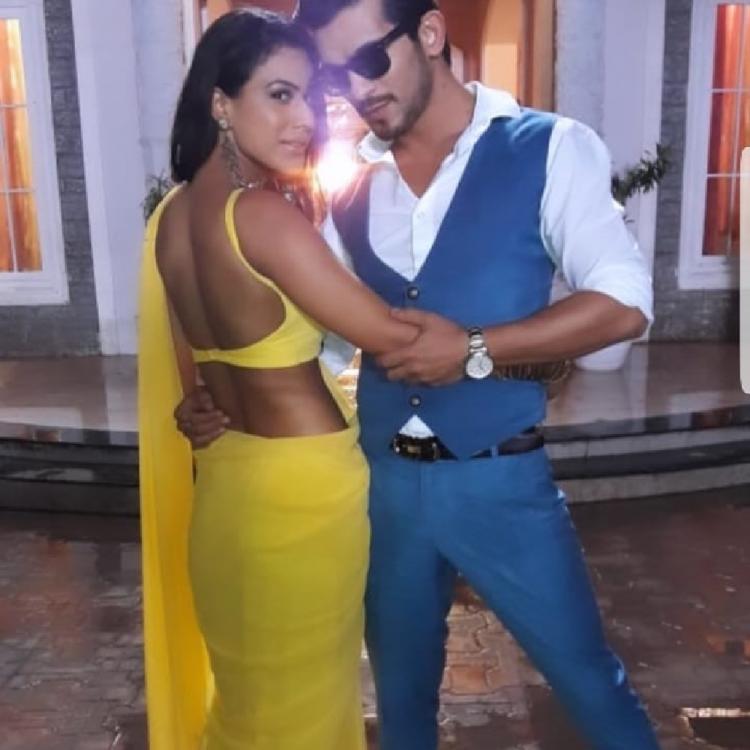 Ishq Mein Marjawan S Nia Sharma & Arjun Bijlani Turn - Nia Sharma And Arjun Bijlani - 750x750 Wallpaper Ishq Mein Marjawan S Nia Sharma & Arjun Bijlani Turn - Nia Sharma And Arjun Bijlani - 750x750 Wallpaper