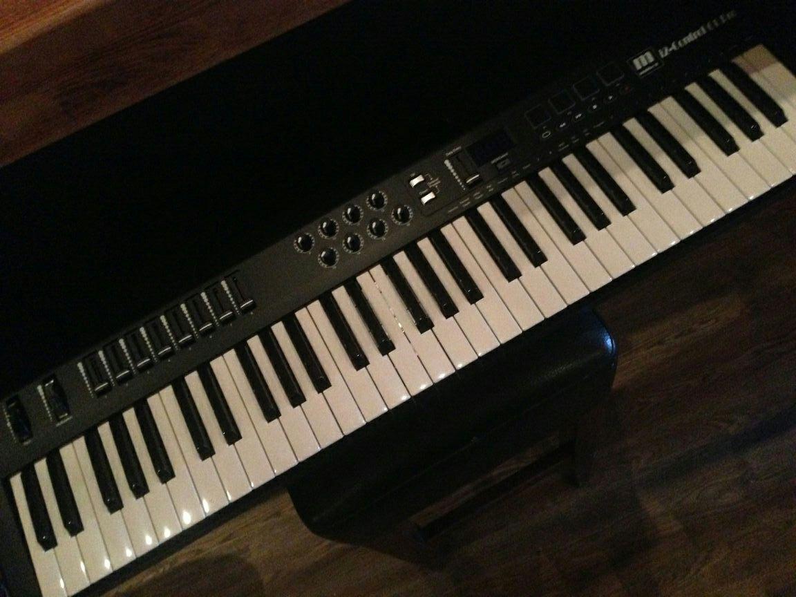 Komplete Kontrol S49 Power Supply - HD Wallpaper 