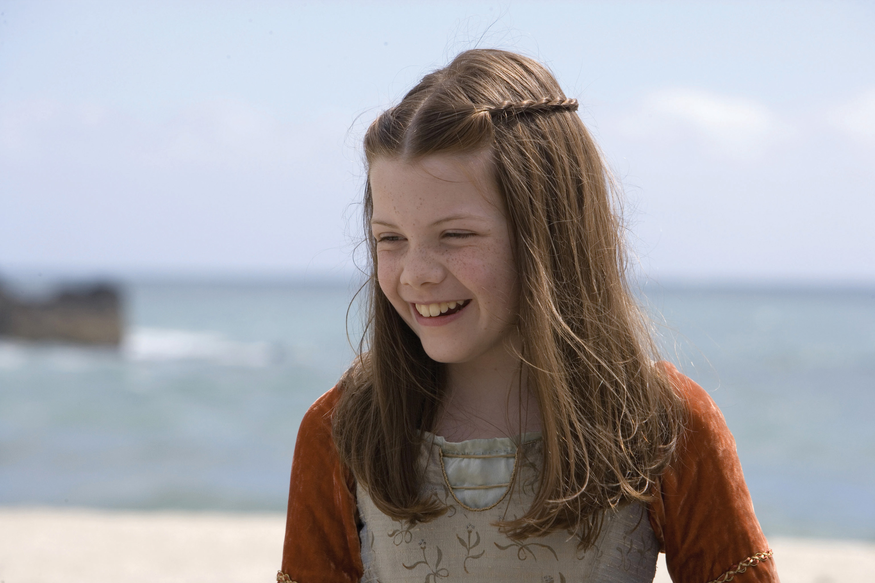 Lucy From Narnia Hair - HD Wallpaper 