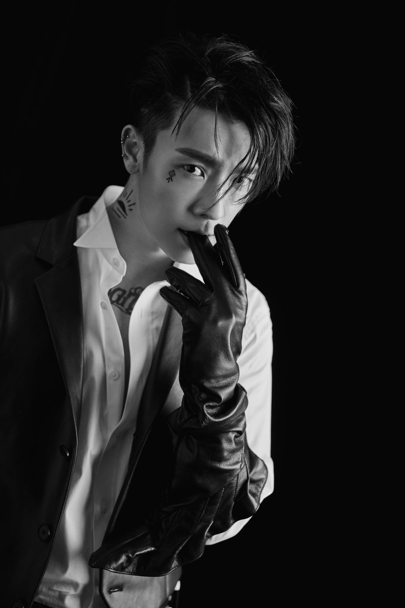 Lee Donghae - HD Wallpaper 