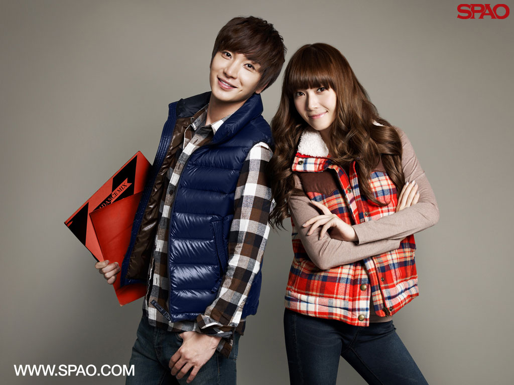 Suju Leetuek And Snsd Jessica Spao Wallpaper - Spao Super Junior X Snsd - HD Wallpaper 