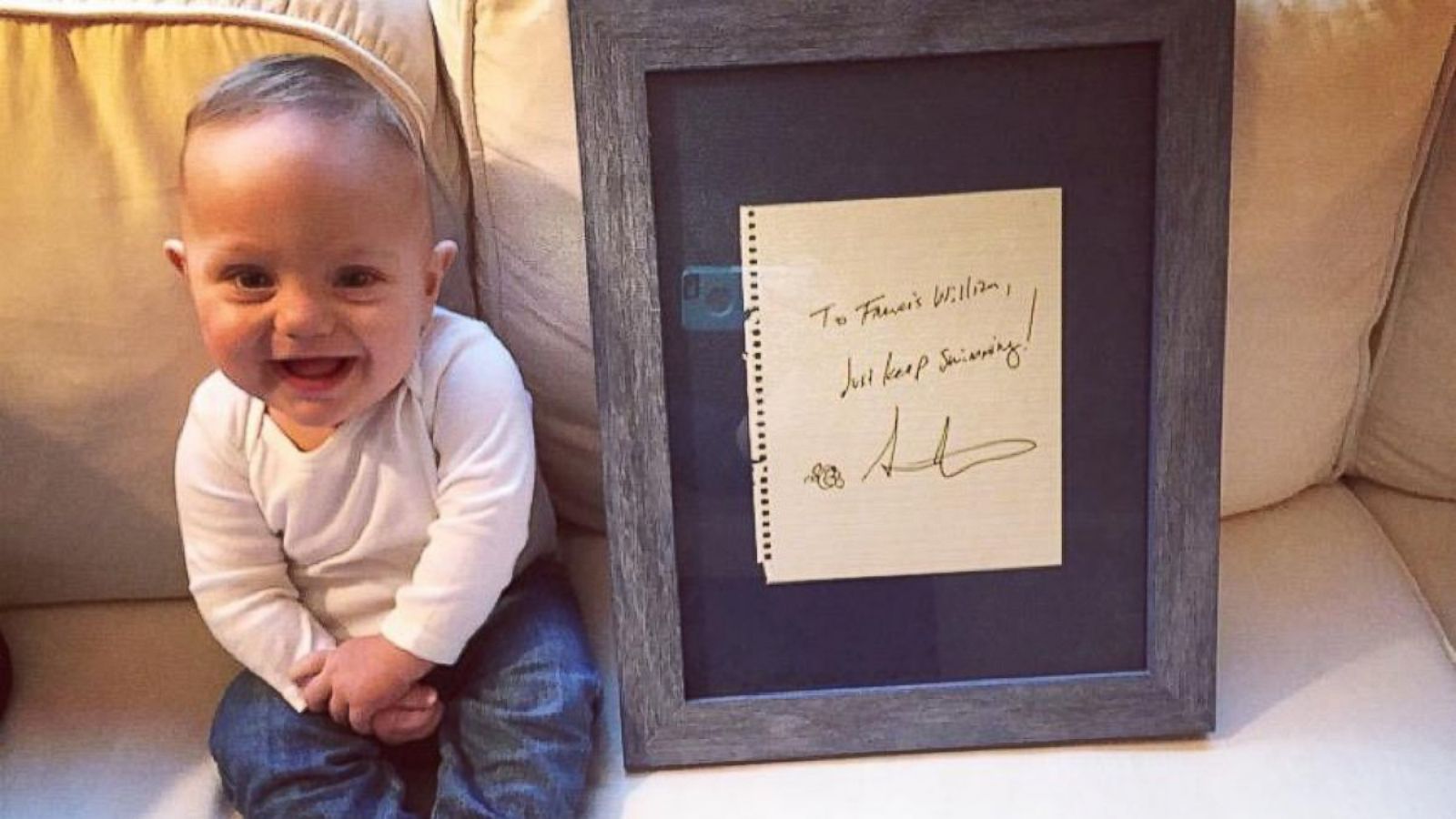 Baby Born At 17 Weeks - HD Wallpaper 