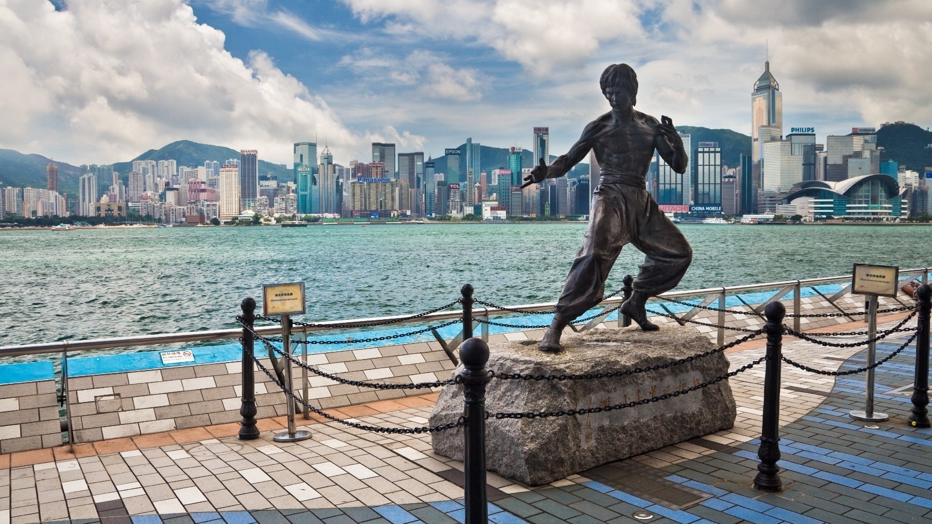 Photo, China, Hong Kong, The City, Bay, Actor, Krasava, - Bruce Lee Statue - HD Wallpaper 