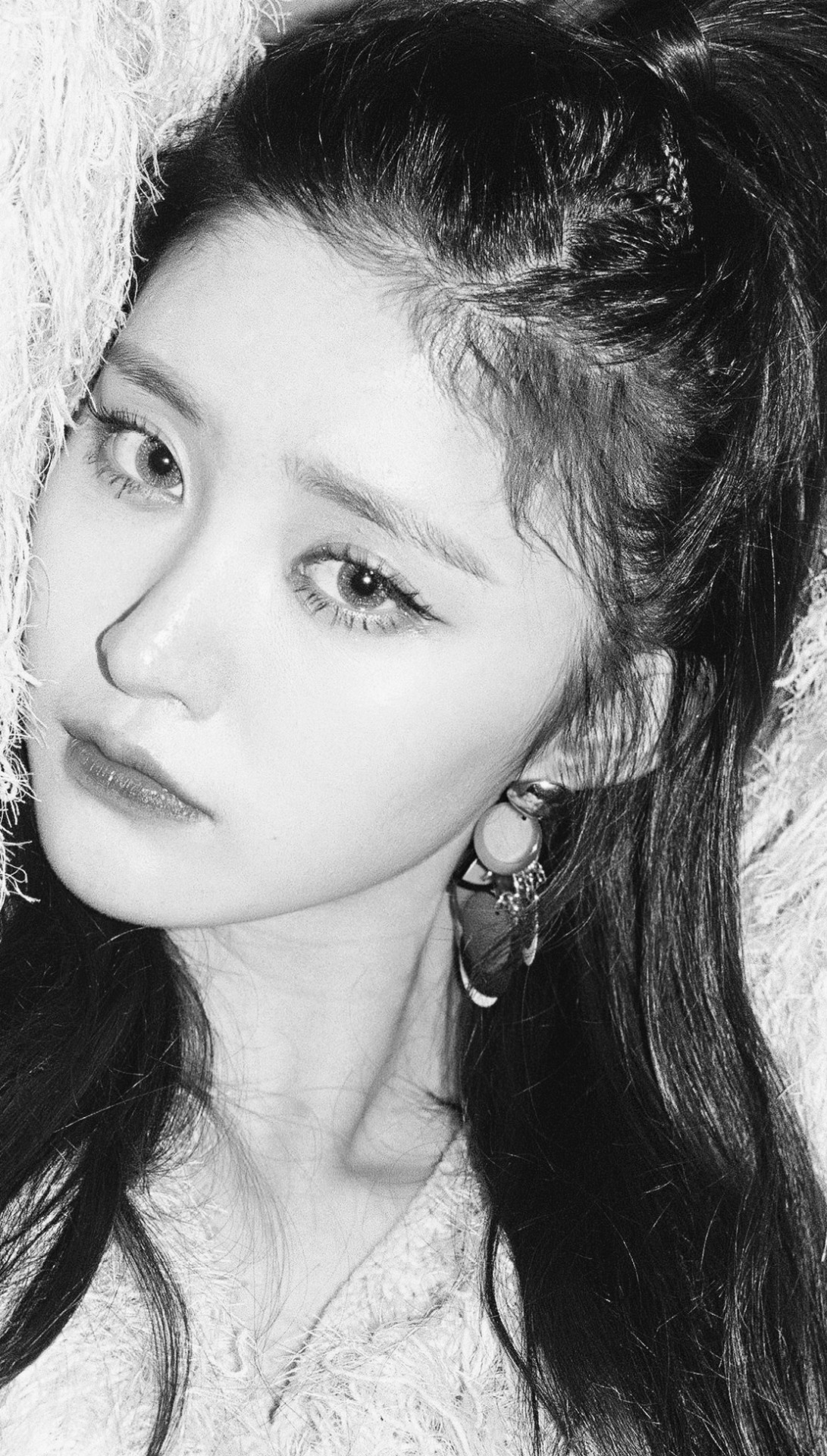 Junghwa Exid Full Moon - HD Wallpaper 