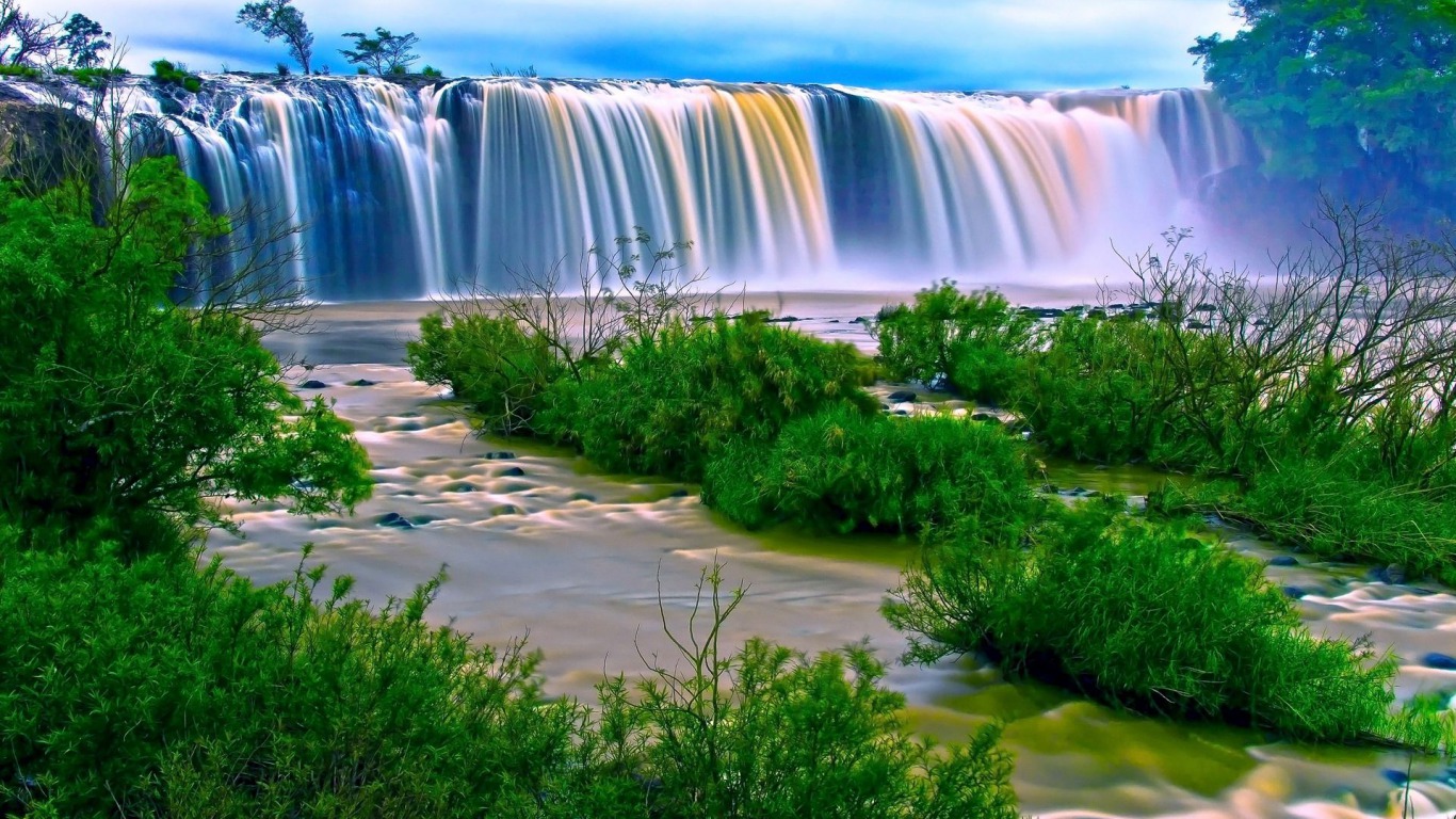 Ey - Moving Waterfalls - HD Wallpaper 