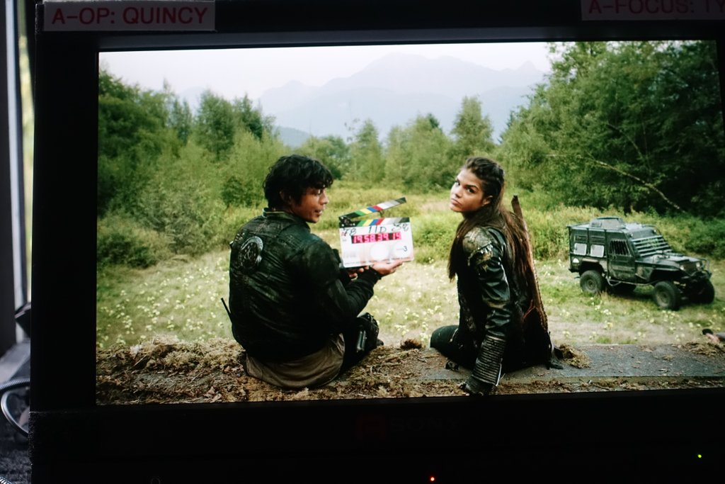 Bts The - Marie Avgeropoulos Bts - HD Wallpaper 