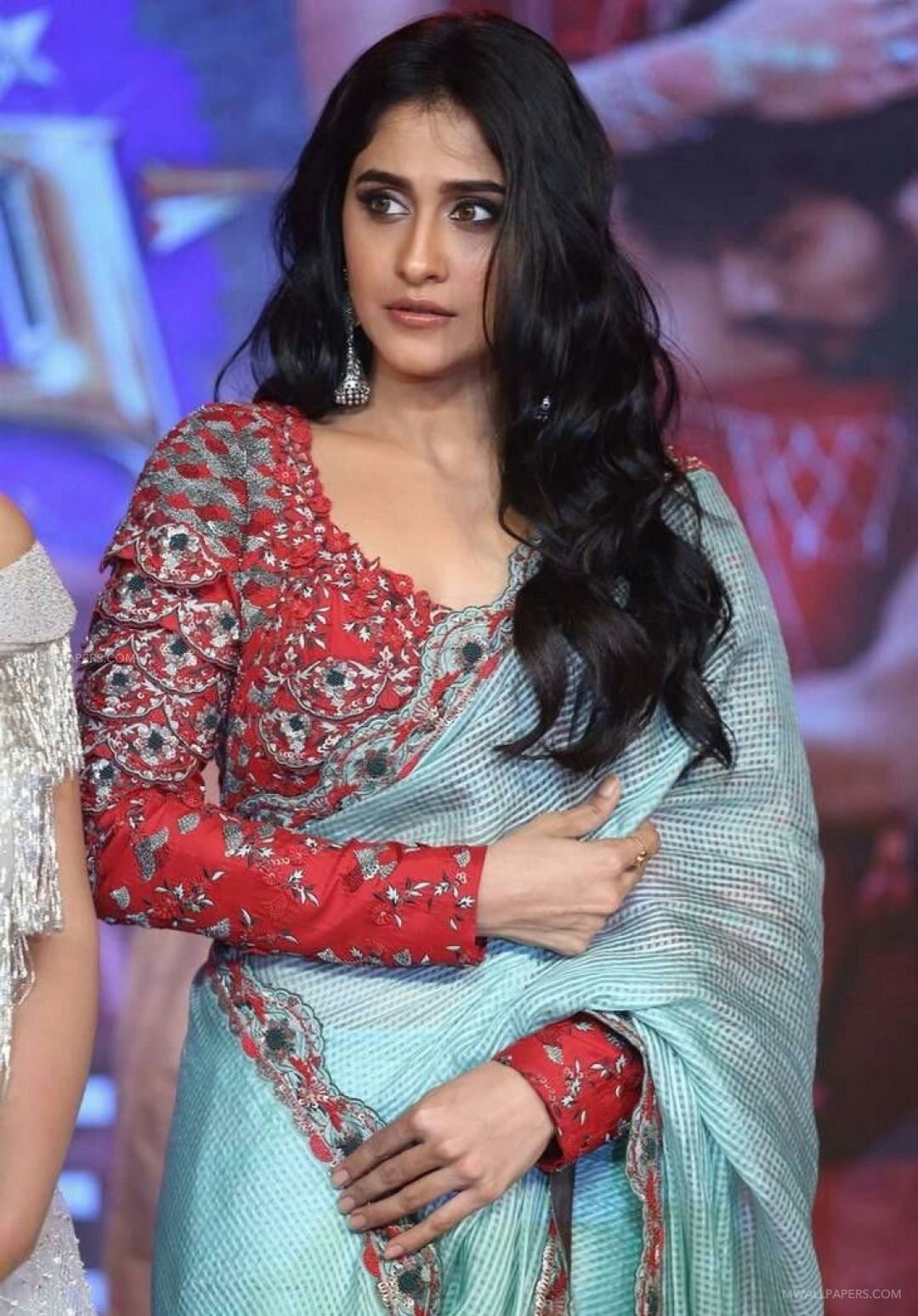 Regina Cassandra Hd Wallpapers (1080p, 4k) (40955) - Regina Cassandra Hot In Nakshatram - HD Wallpaper 