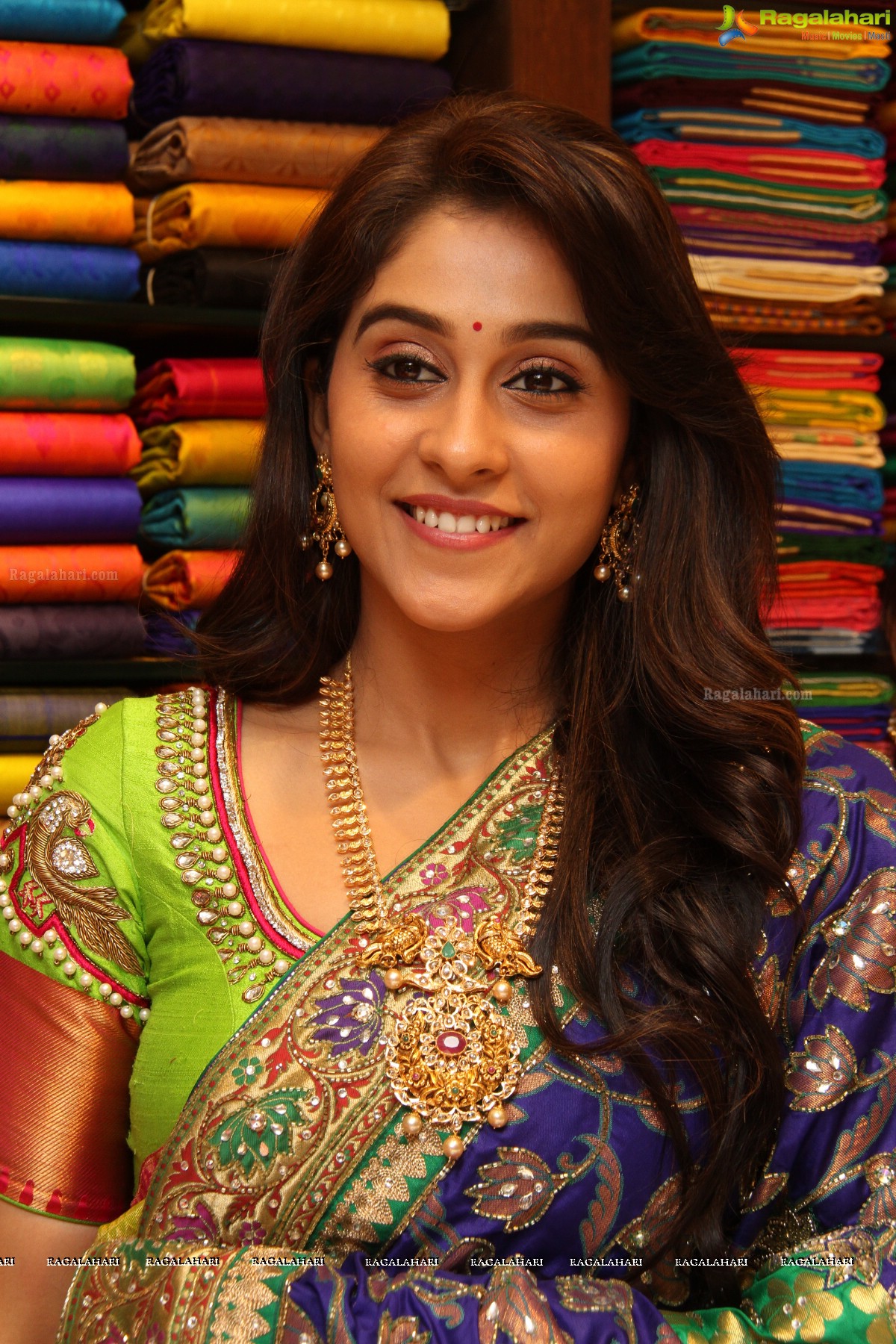 Regina Cassandra Hd Haf Saree - HD Wallpaper 