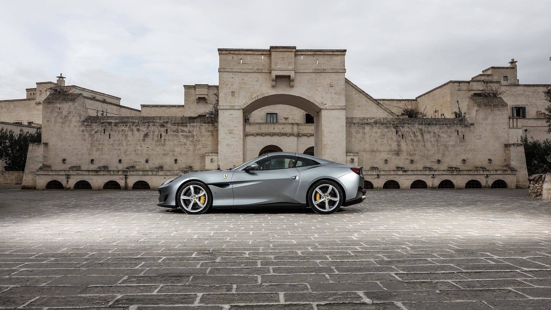 2018 Ferrari Portofino Side Wallpapers - Nuevo Ferrari Portofino 2018 - HD Wallpaper 