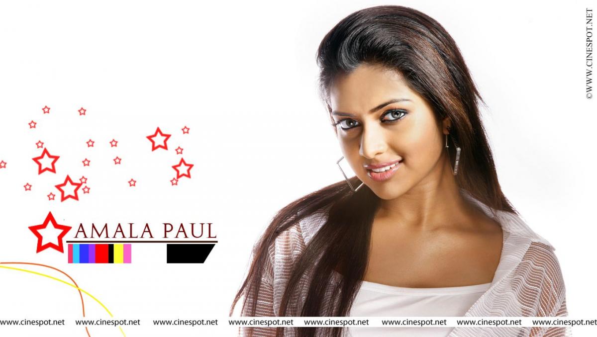 South African Indian Actresses - HD Wallpaper 