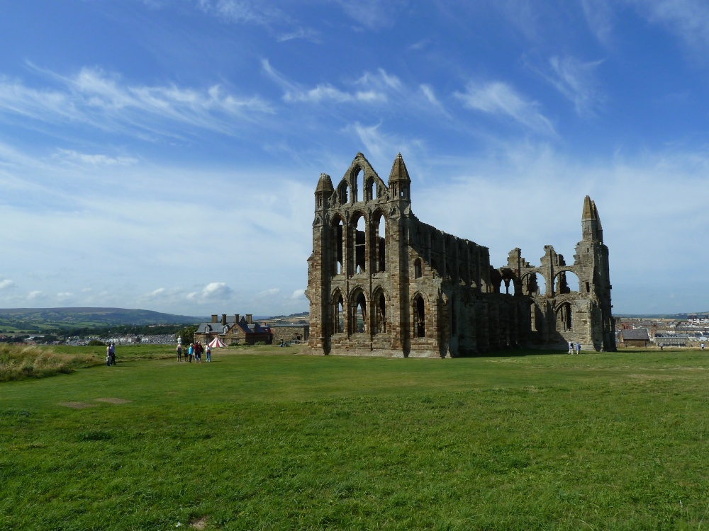 Whitby Abbey - Abbey - HD Wallpaper 