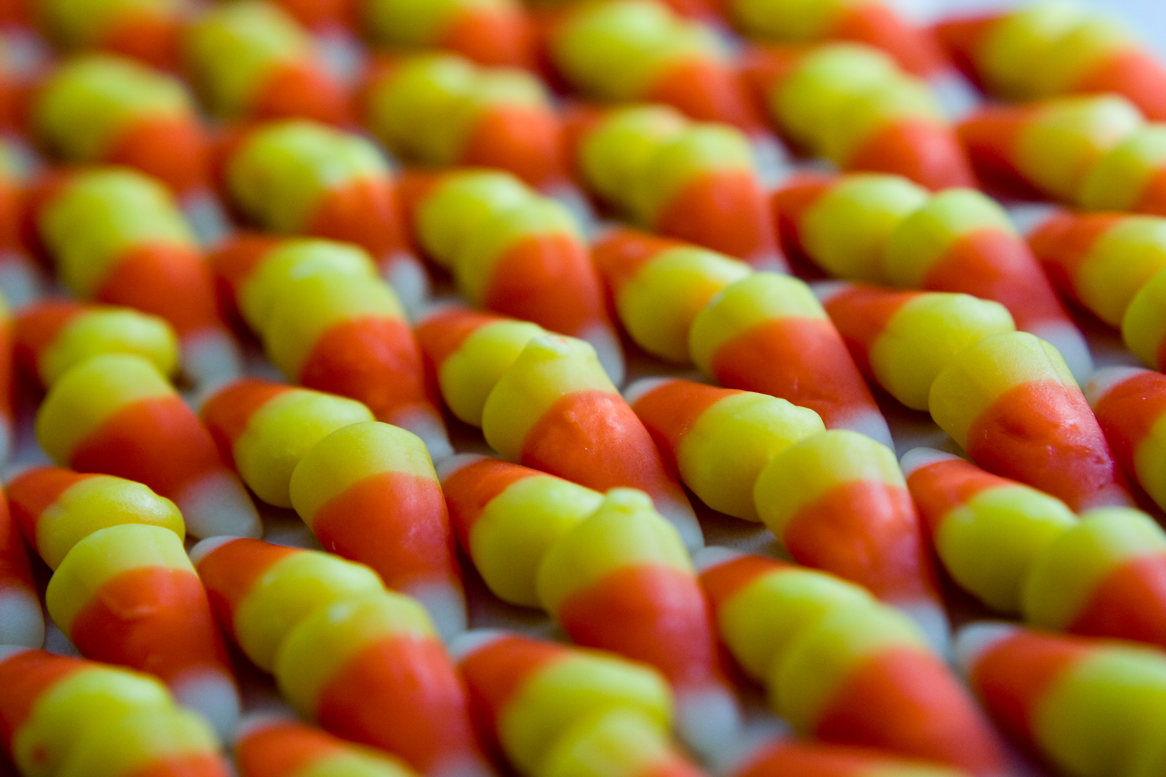 Candy Corn - HD Wallpaper 