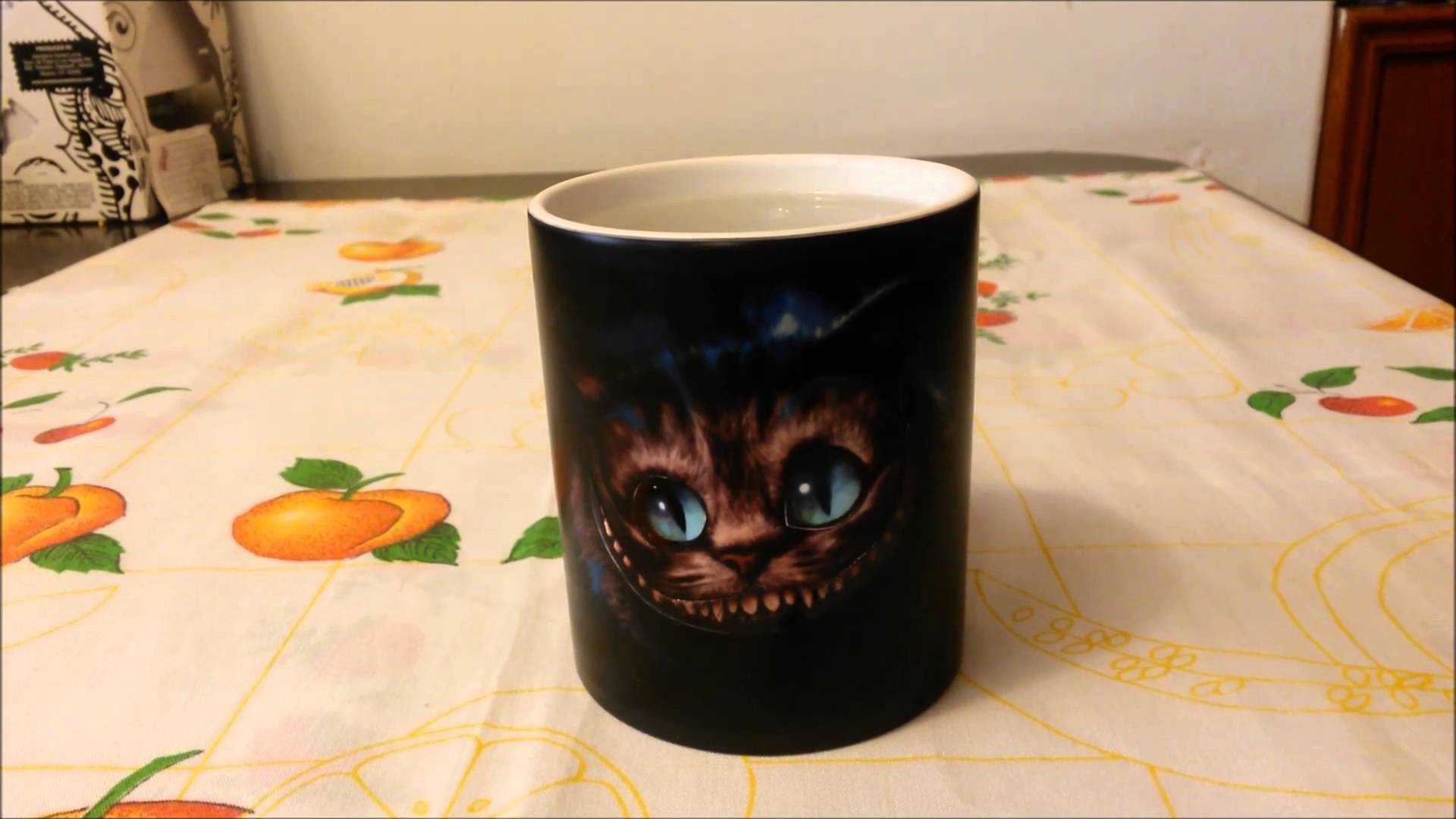 Taza Mágica D Gato Sonriente Alicia En El País De Las - Gato Alicia En El Pais - HD Wallpaper 