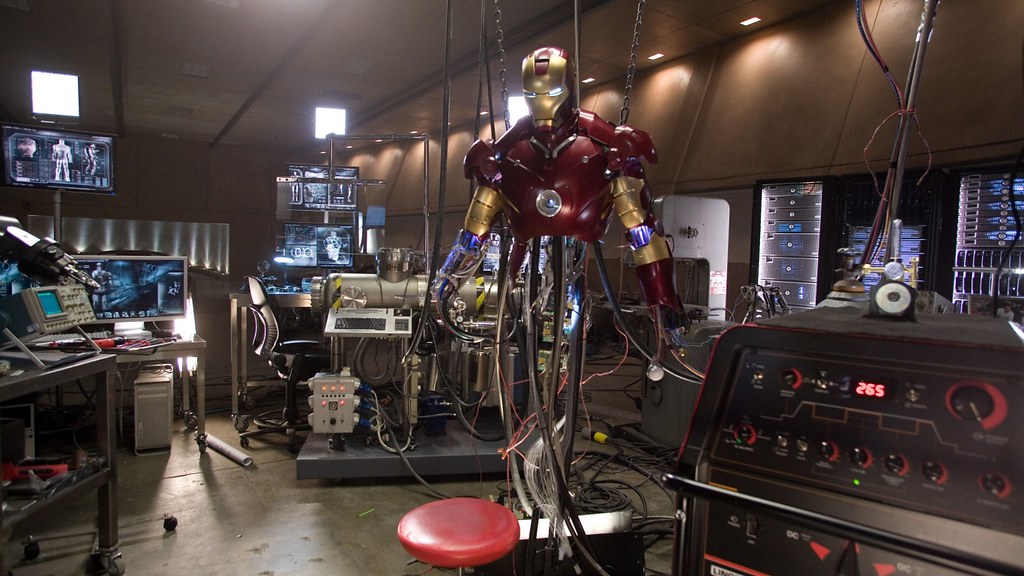 Iron Man 2 Lab - HD Wallpaper 