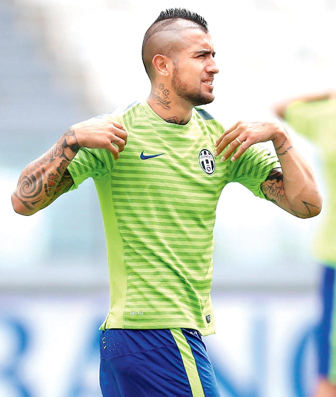 Juventus - Arturo Vidal Photos In Barca - HD Wallpaper 