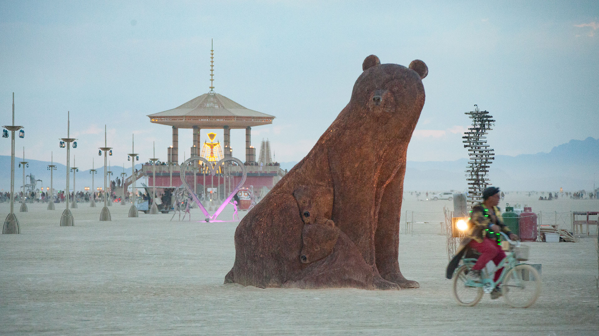 Burning Man Penny Bear - HD Wallpaper 