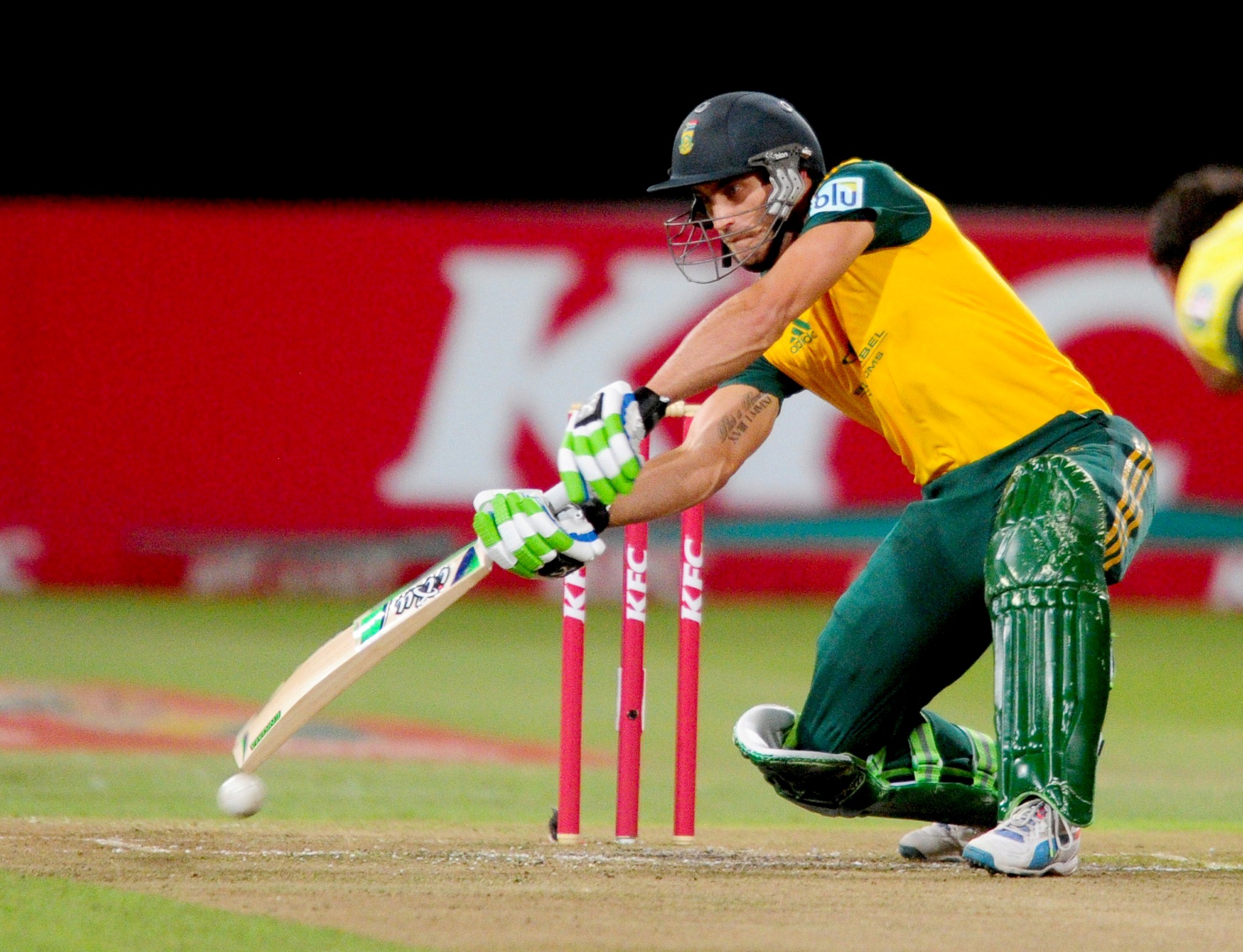 Worldcup 2015 South African Cricketer Faf Du Plessis - South African Cricket Batsman - HD Wallpaper 