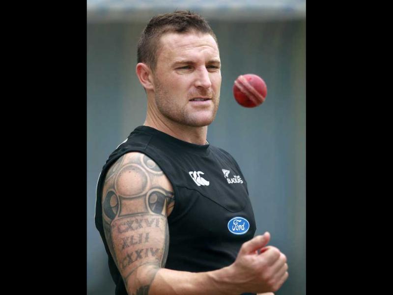 New Zealand Cricketer Brendon Mccullum Bowls During - Brendon Mccullum Tattoo - HD Wallpaper 