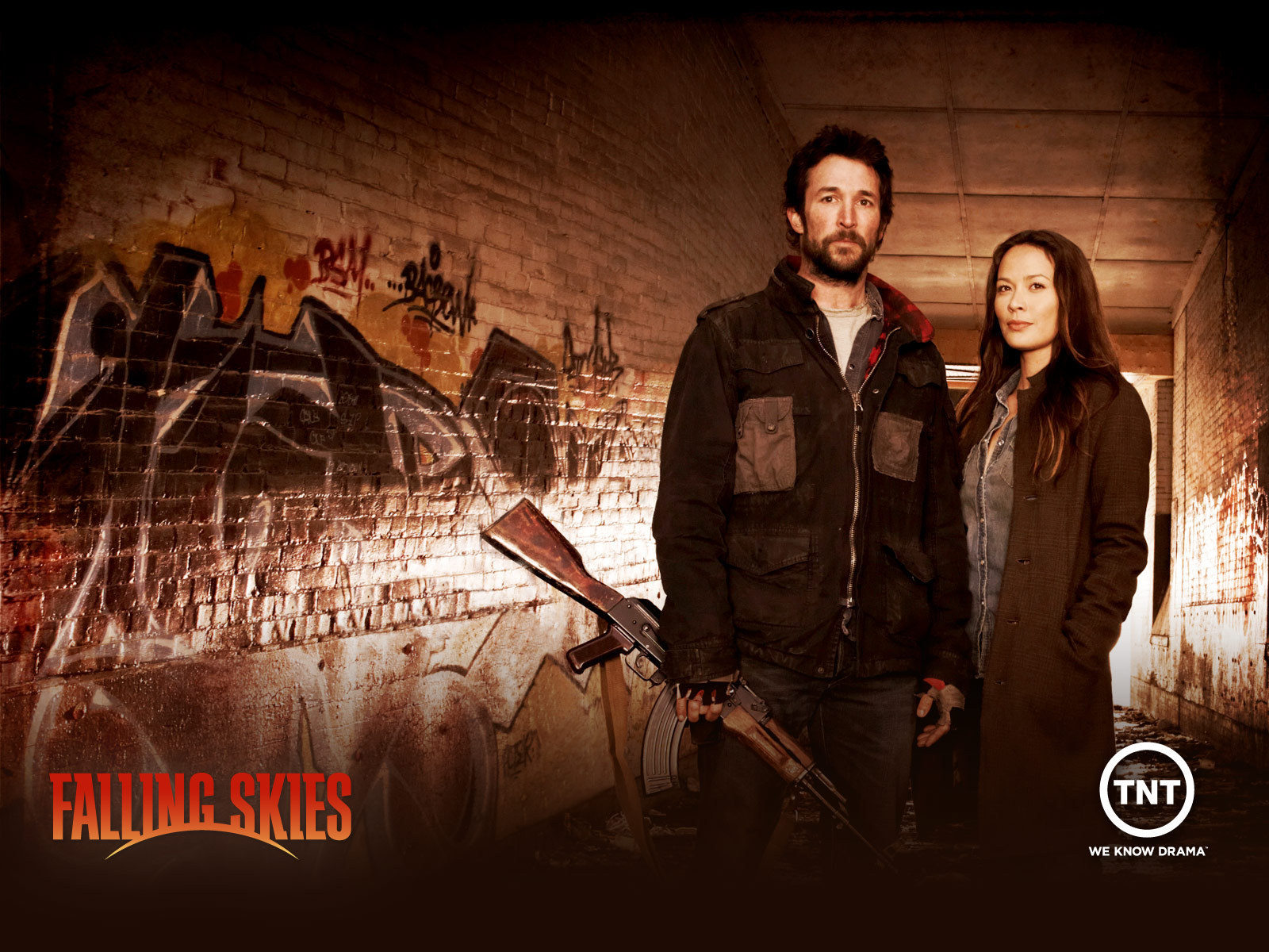 Falling Skies Wallpaper - Falling Skies - HD Wallpaper 