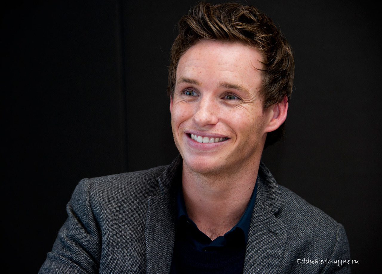 Tumblr Meig1yu5sq1qigcnqo4 - Eddie Redmayne As Tom Riddle - HD Wallpaper 