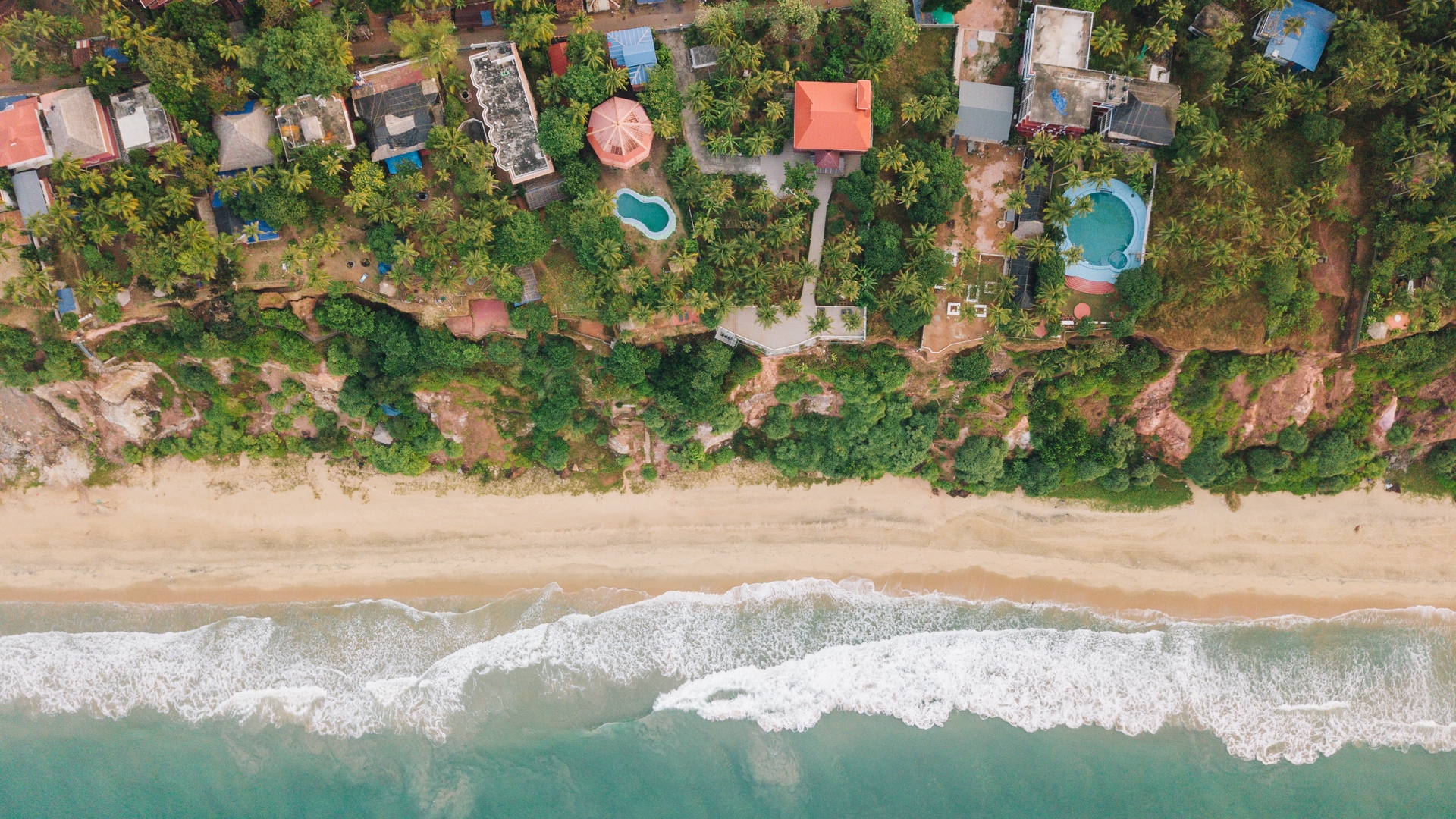 Wallpaper Beach, Coast, Aerial View, Buildings, Palm - Tree - HD Wallpaper 
