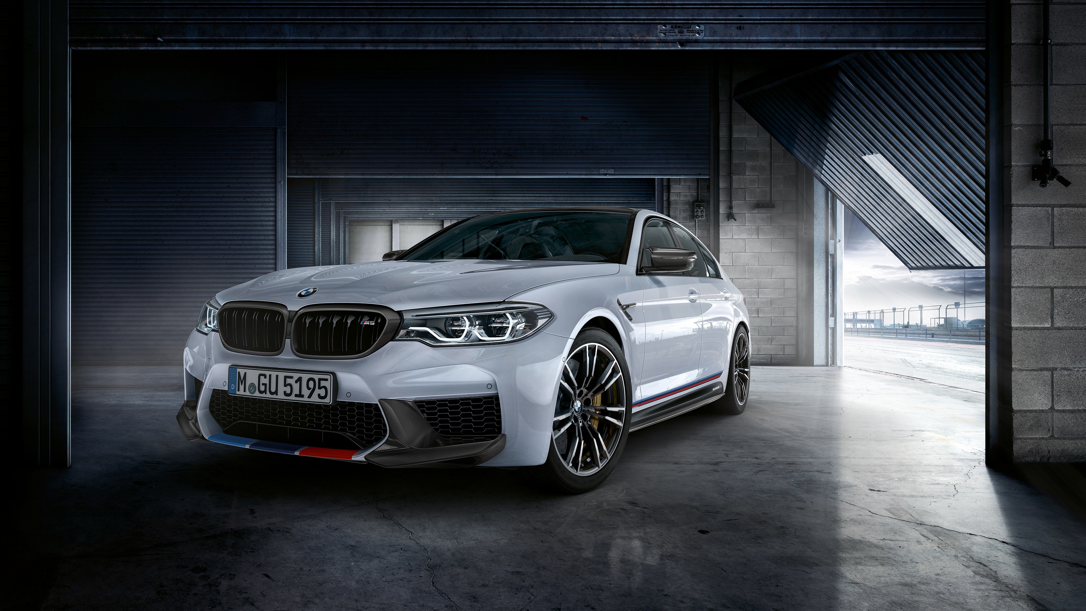 Bmw M5 M Performance - HD Wallpaper 