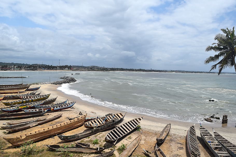 Fishing Boats, Ghana, Travel, Tourism, Beach, Canoe, - Fishing Vessel - HD Wallpaper 
