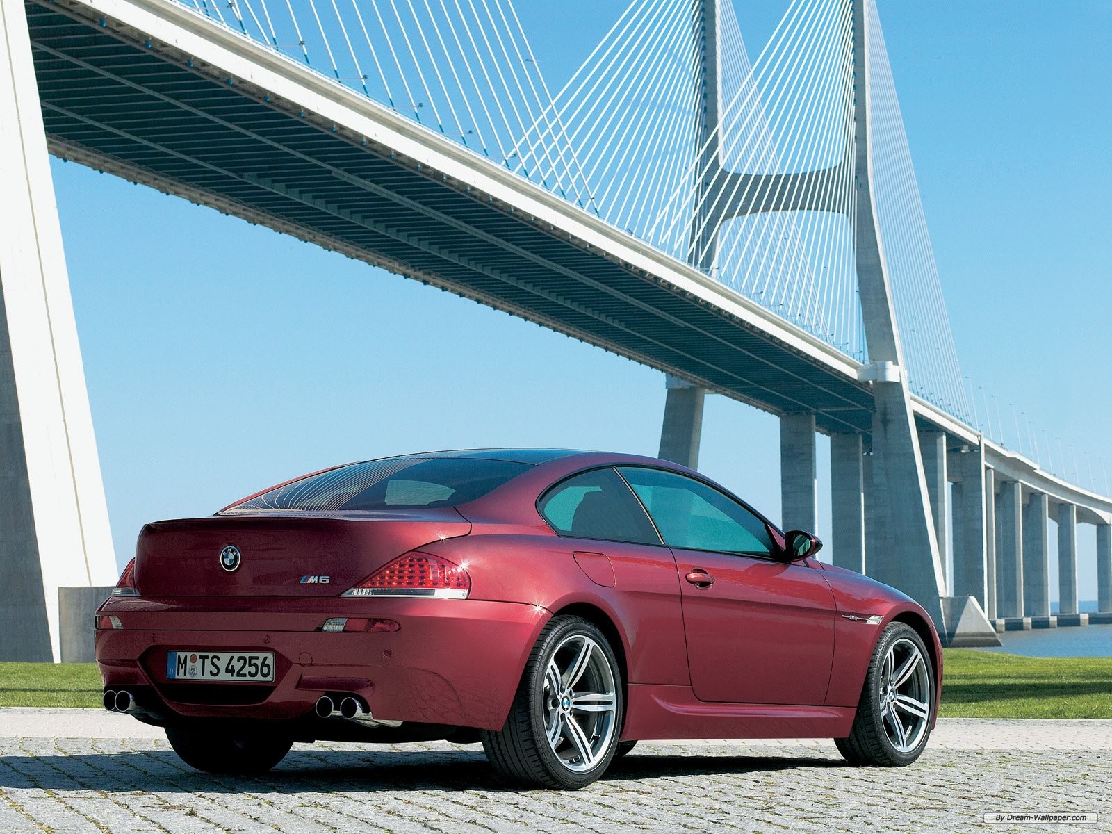 Free Auto Wallpaper - Bmw M6 Coupe - HD Wallpaper 