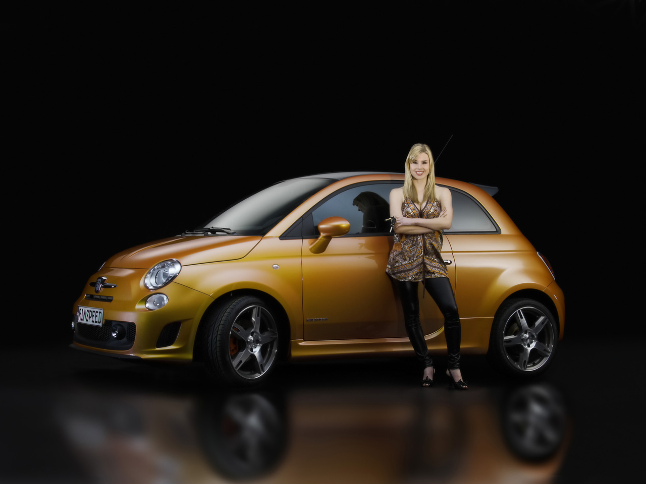 Fiat 500 Abarth - HD Wallpaper 