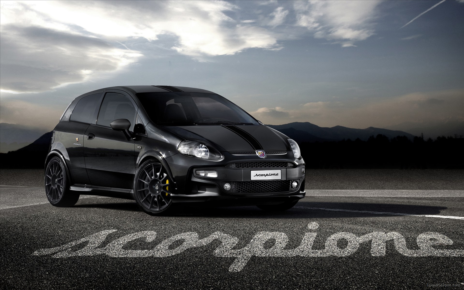 Abarth Punto Scorpione - Fiat Punto Abarth Scorpione - HD Wallpaper 