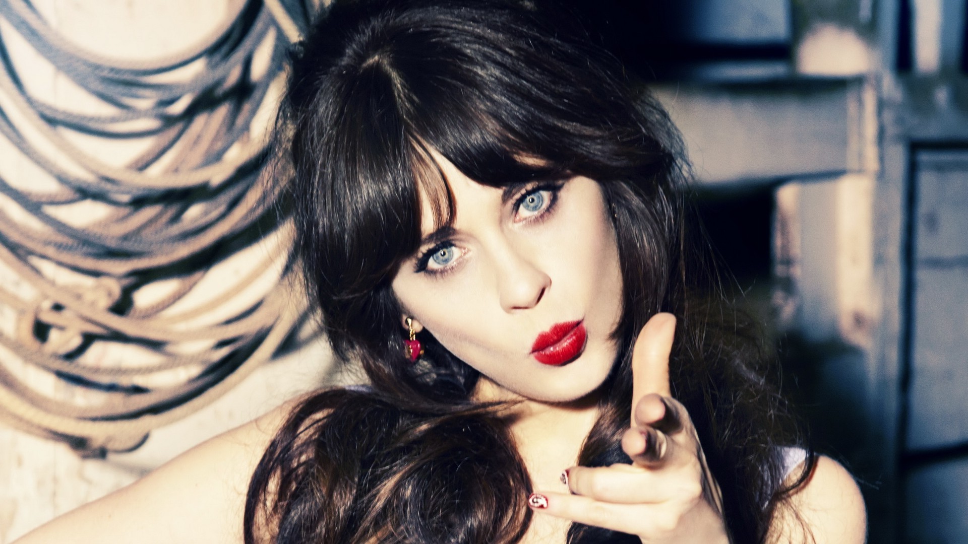 Zooey Deschanel Beautiful Eyes - HD Wallpaper 