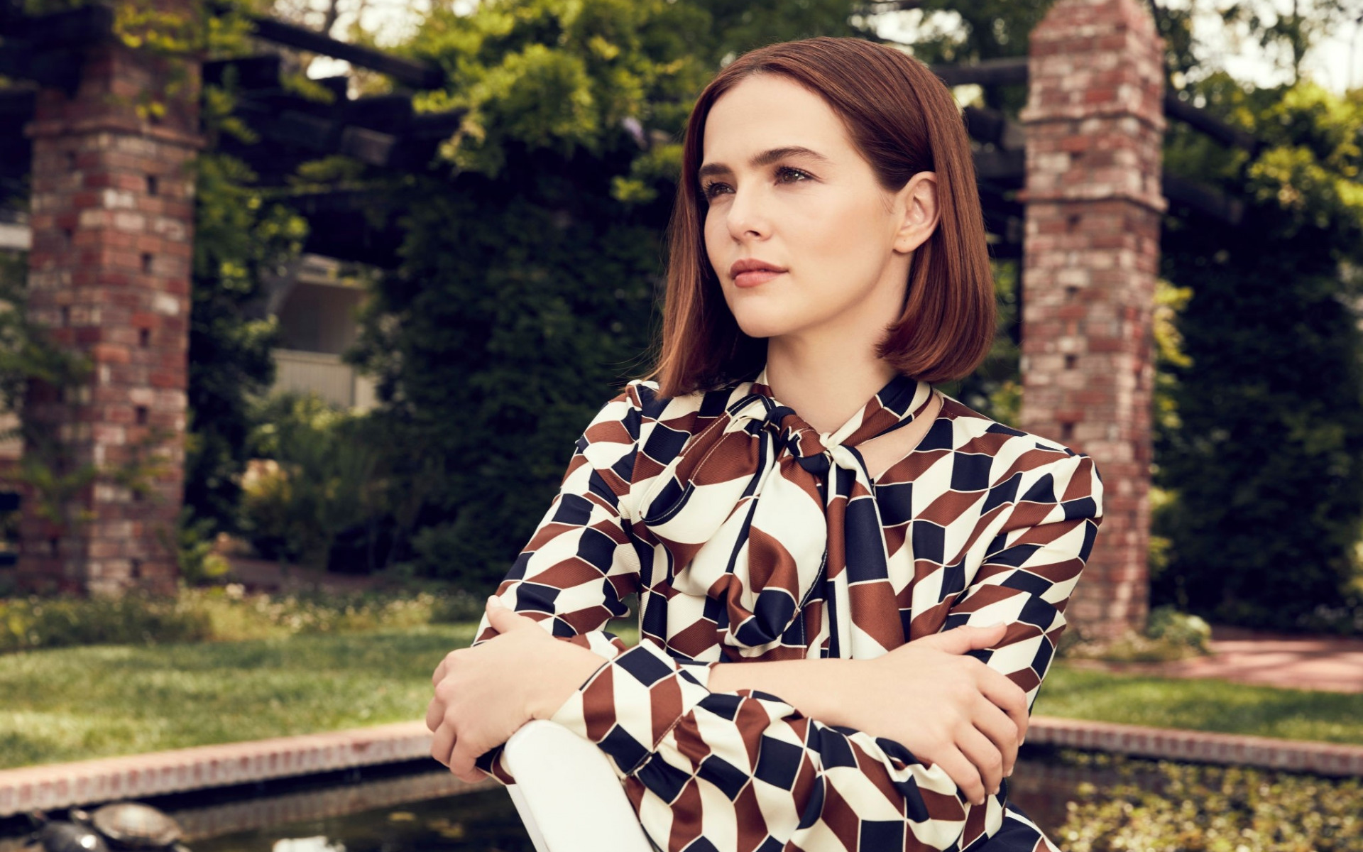 Zoey Deutch, American Actress, Portrait, Photoshoot, - Zoey Deutch - HD Wallpaper 