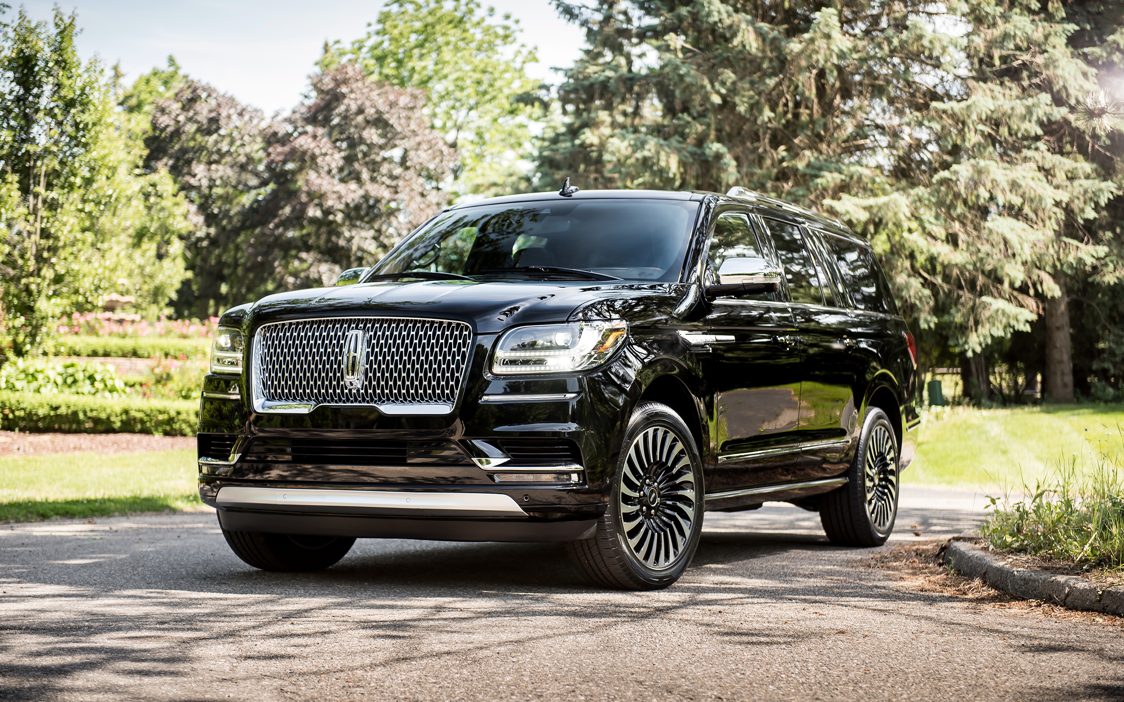 Lincoln Navigator Truck 2018 - HD Wallpaper 