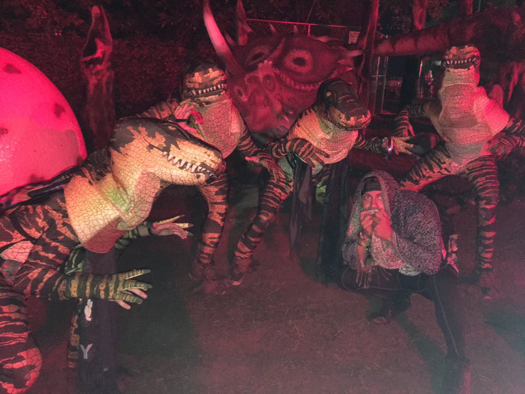 Costume Party - HD Wallpaper 