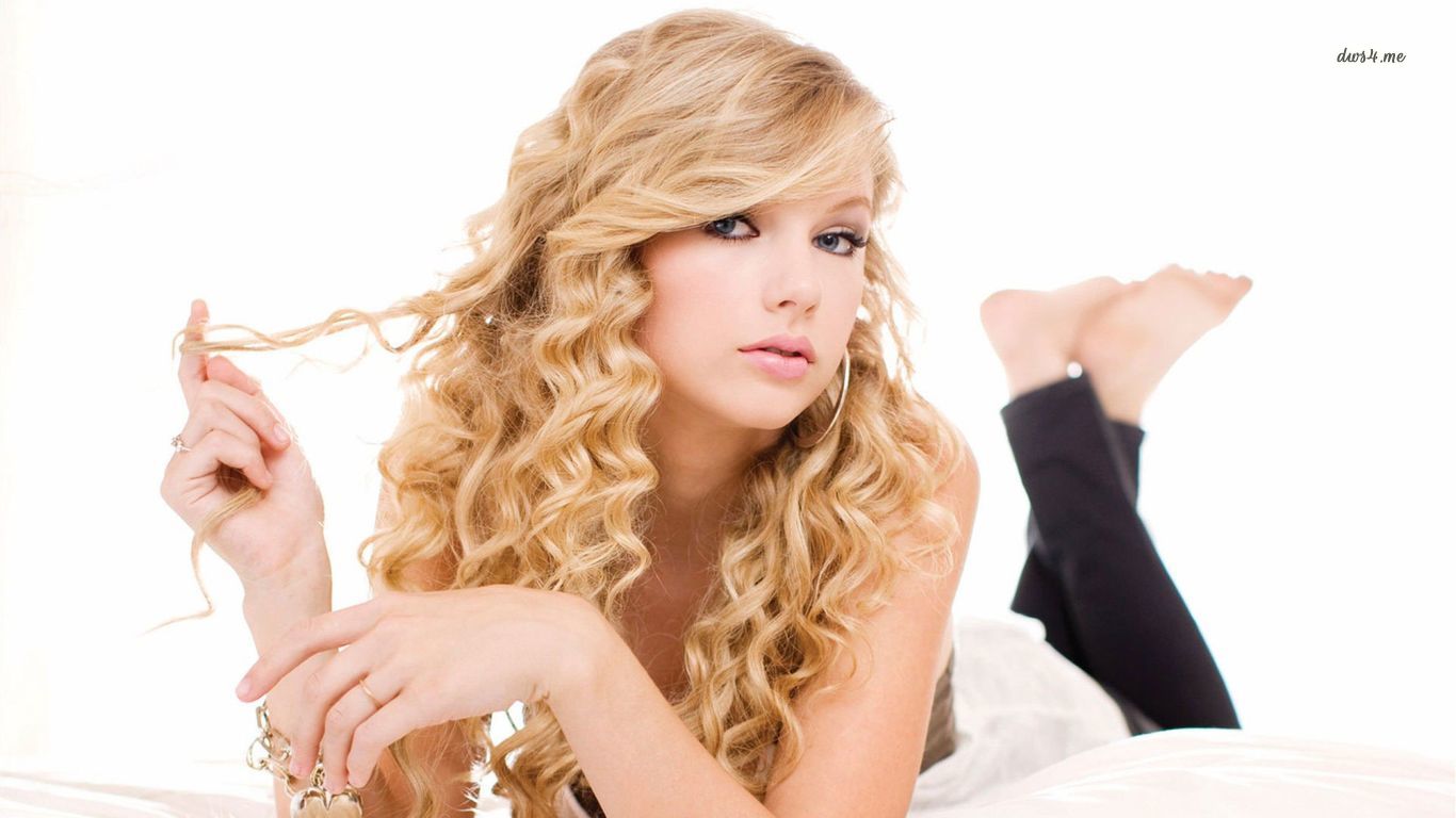 Taylor Swift Facebook Cover - HD Wallpaper 
