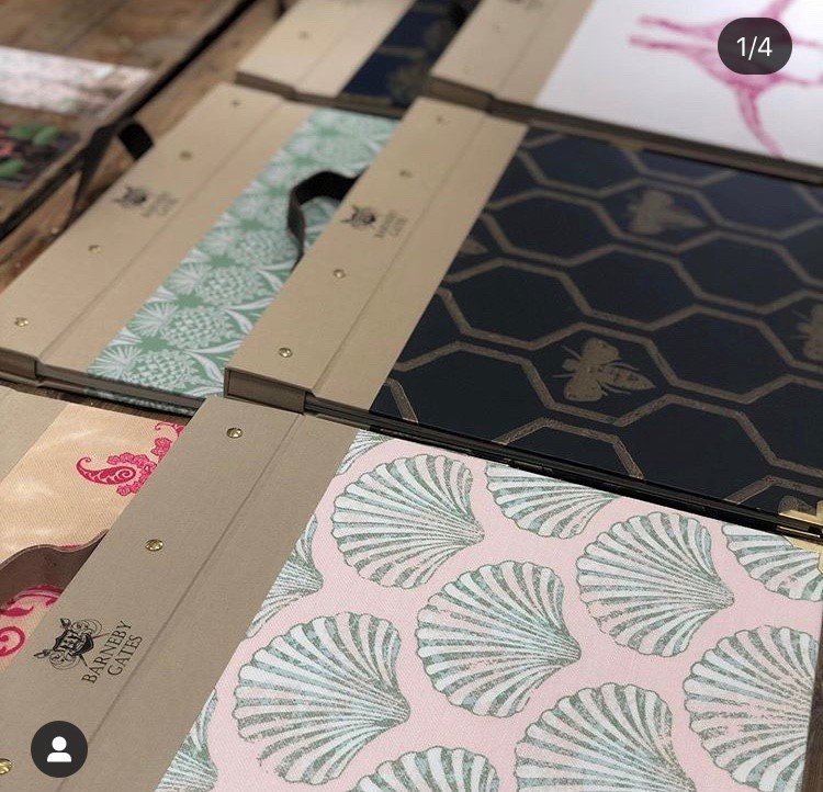 Floor - HD Wallpaper 