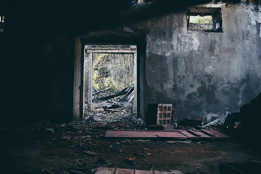 Portugal, Lisbon, Urban, Exploration, Door, Dark, Broken, - Ruins - HD Wallpaper 