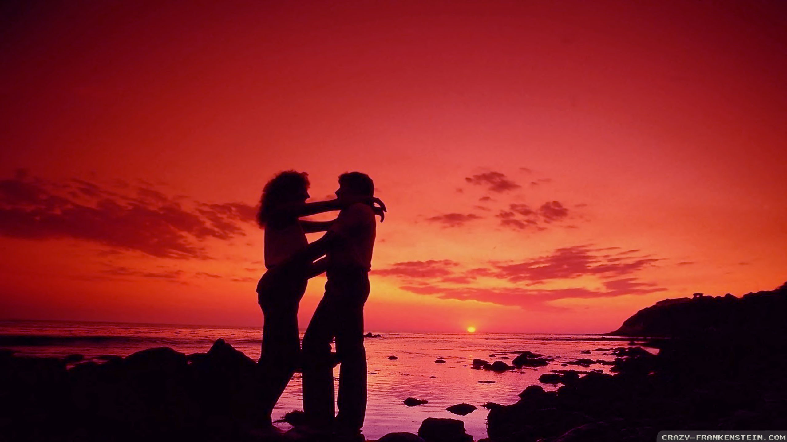 Beautiful Sunrise With Couple - HD Wallpaper 