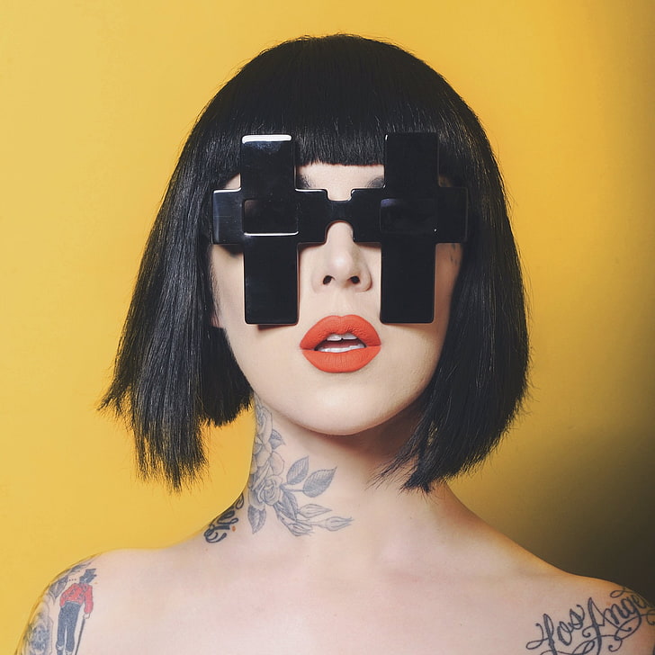 Sacred Heart Kat Von D - HD Wallpaper 