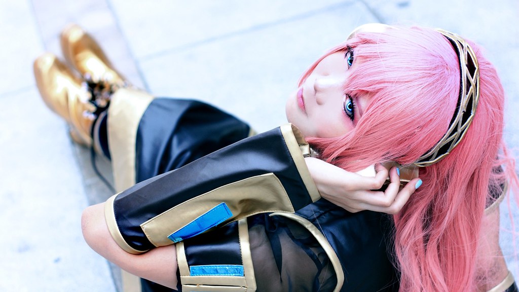 Megurine Luka Wallpaper Gif 1024x576 Wallpaper Teahub Io