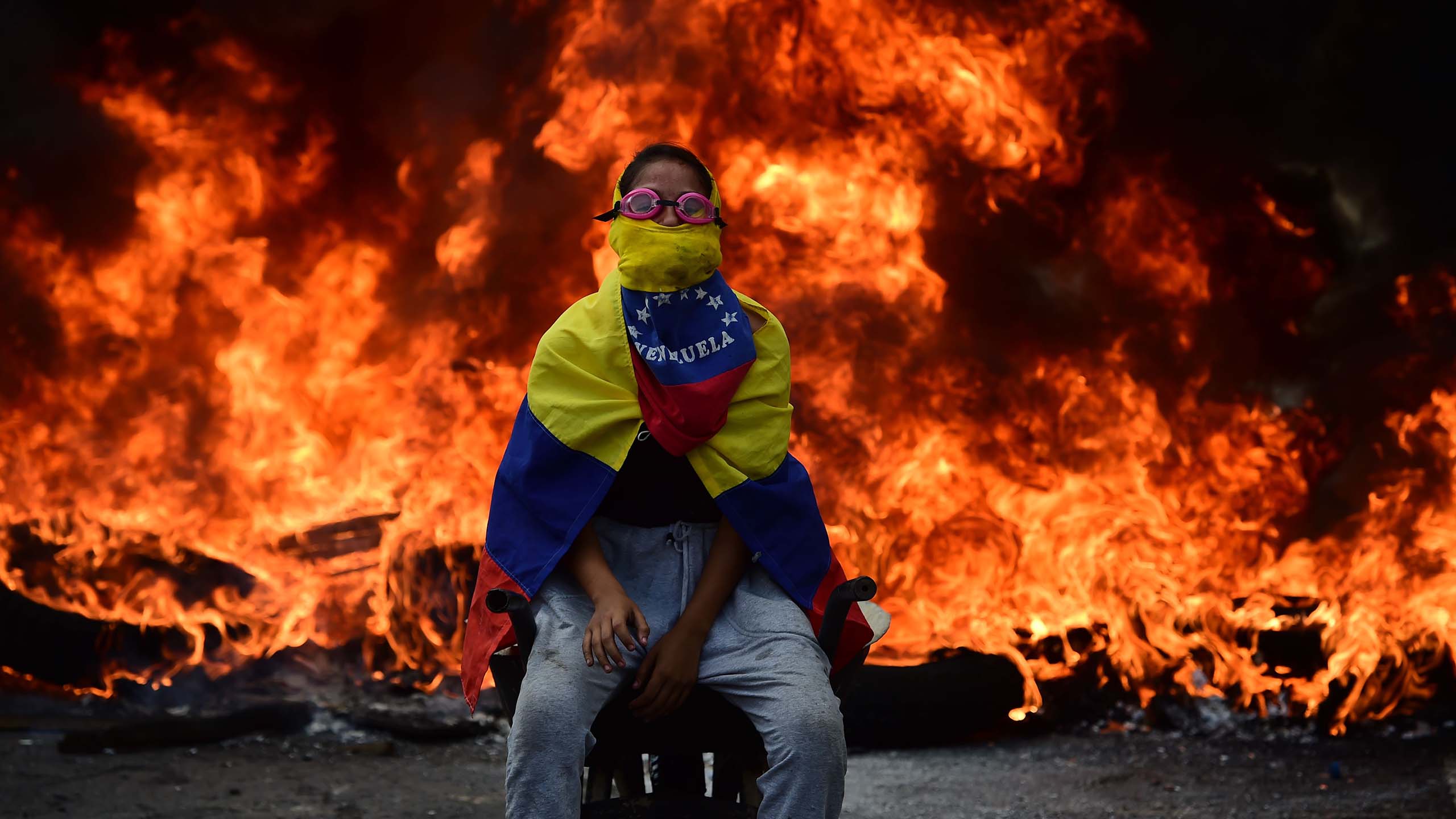 Venezuela Humanitarian Aid Burned - HD Wallpaper 