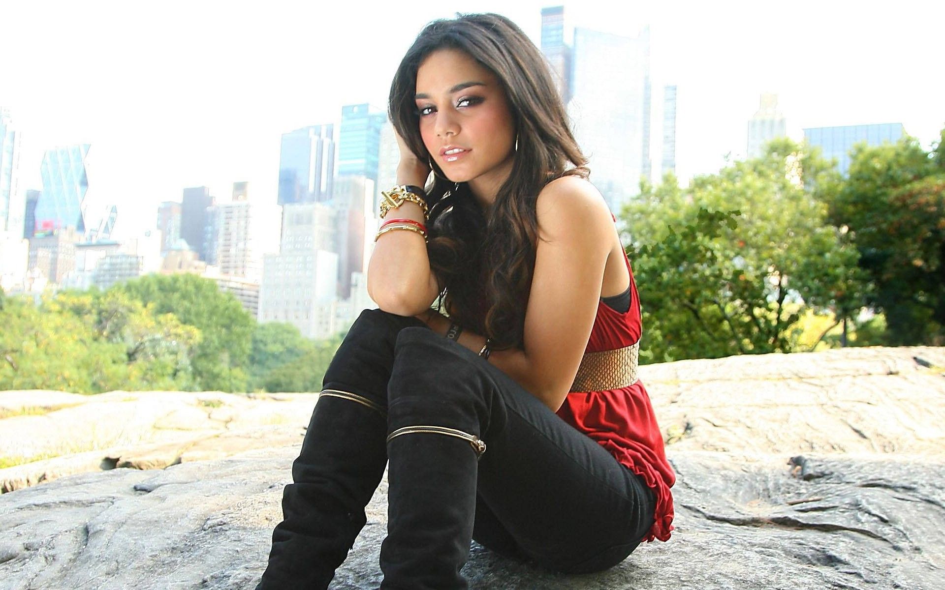 Vanessa Hudgens Wallpapers Download - HD Wallpaper 