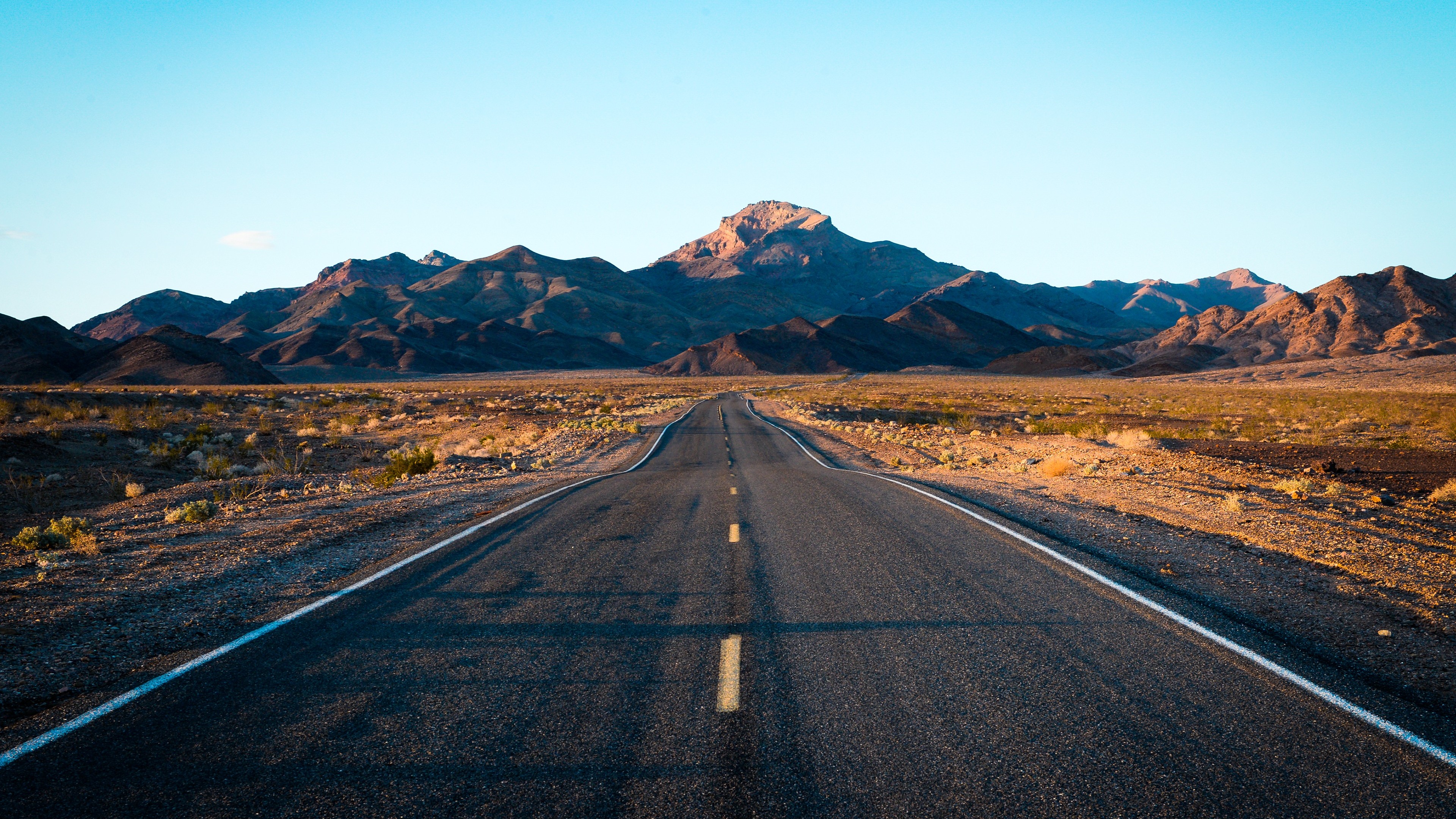 Wallpaper Road, Mountains, Blue Sky - 13 Mp - HD Wallpaper 