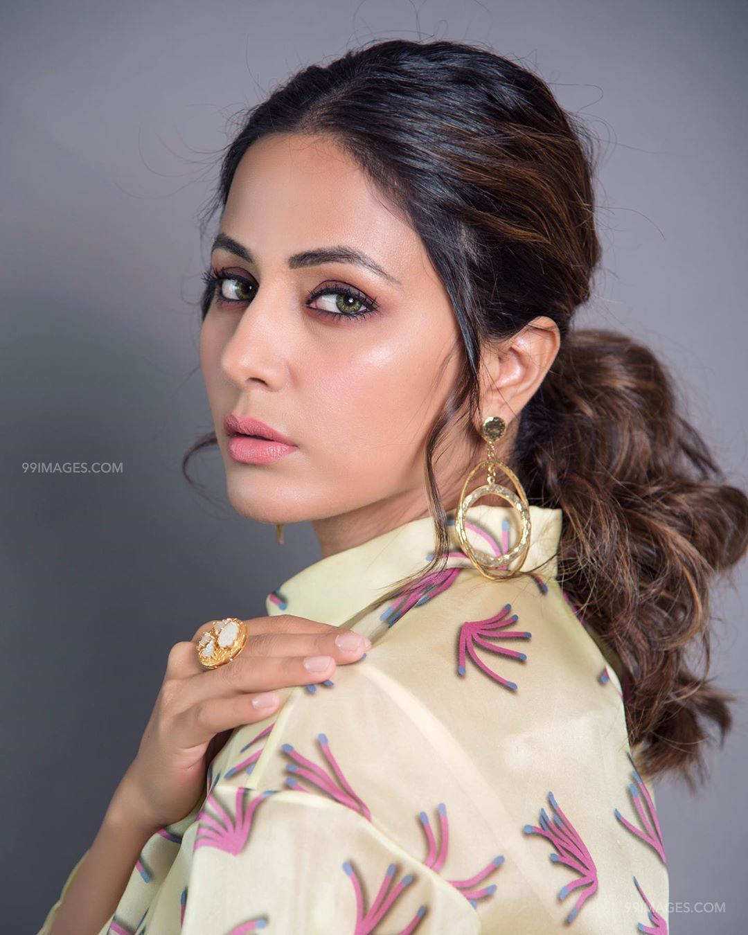 Hina Khan Hot Hd Photos & Wallpapers For Mobile Title - Hina Khan - 1080x1350 Wallpaper Hina Khan Hot Hd Photos & Wallpapers For Mobile Title - Hina Khan - 1080x1350 Wallpaper
