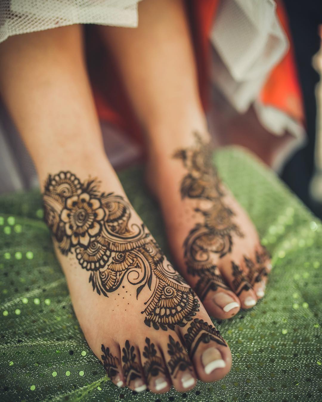 Barefoot - HD Wallpaper 