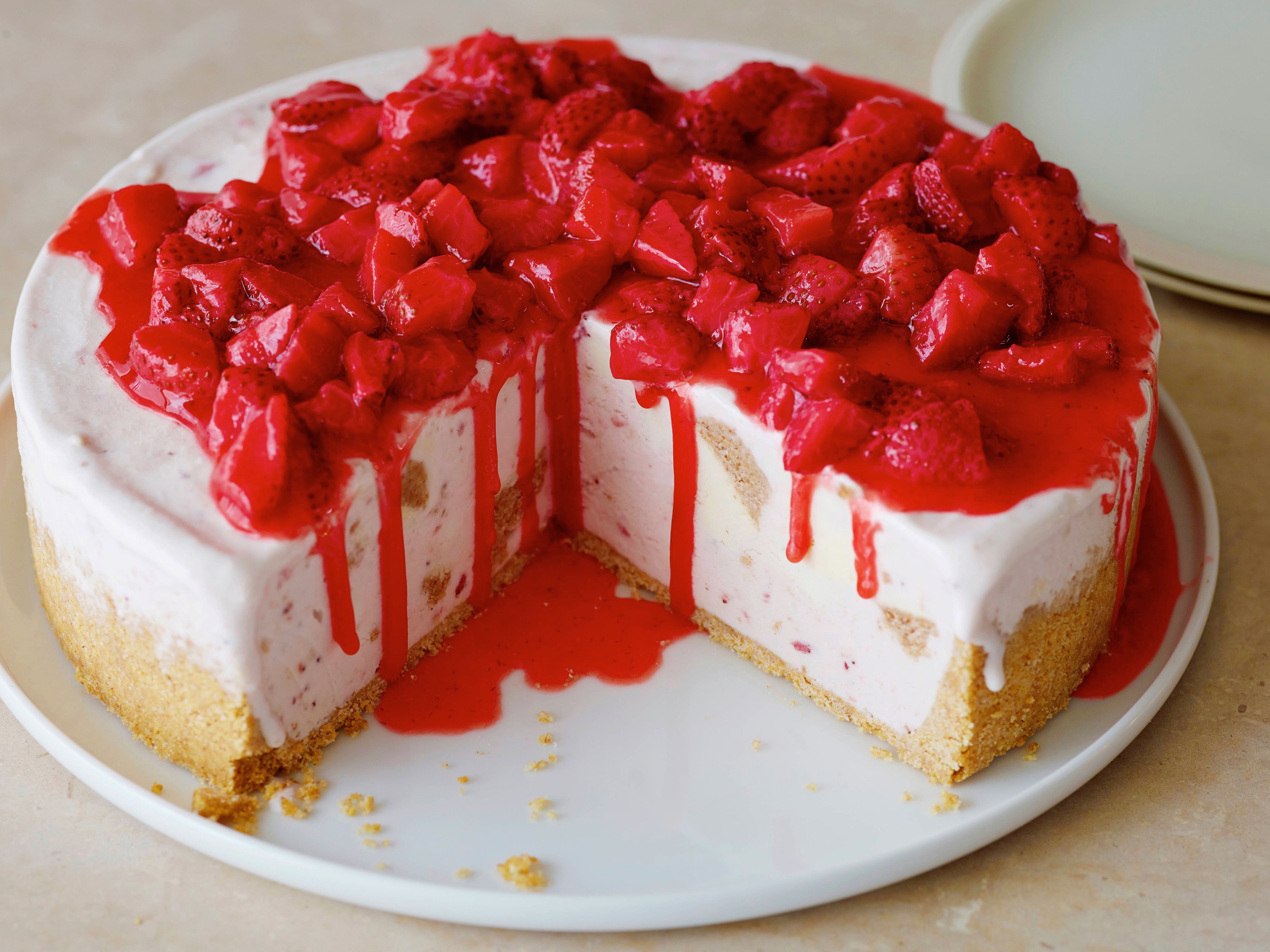 Frozen Strawberry Cheesecake - HD Wallpaper 