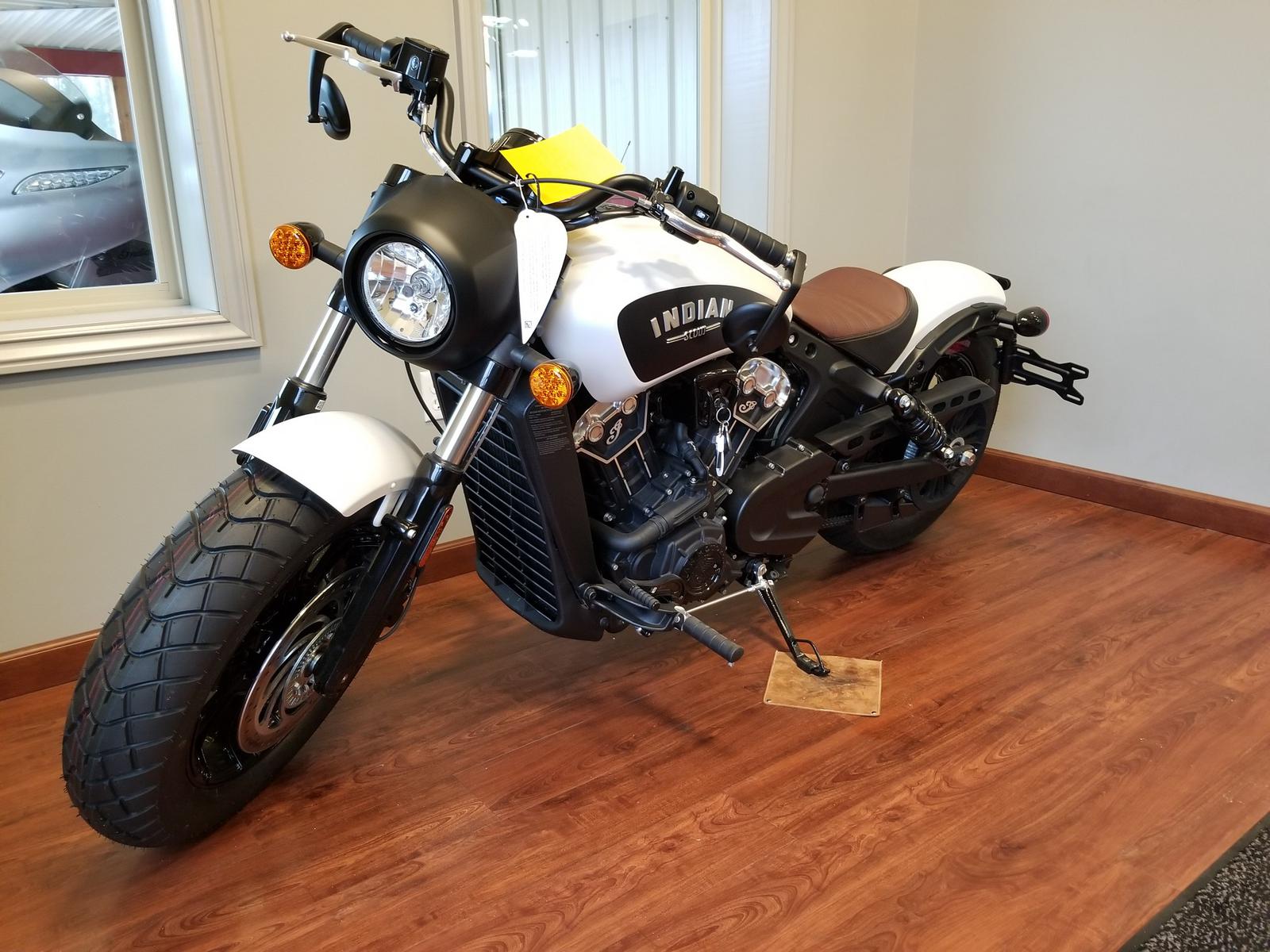 Indian Scout Bobber 2019 Price - HD Wallpaper 