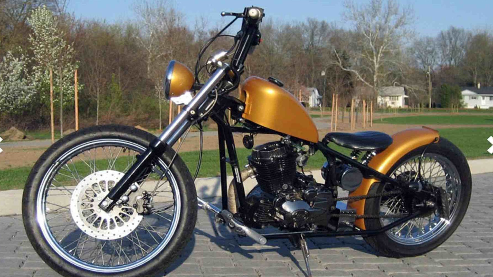 Cleveland Cyclewerks Bobber Golden Color Motorcycle - Gold Bobber Motorcycle - HD Wallpaper 