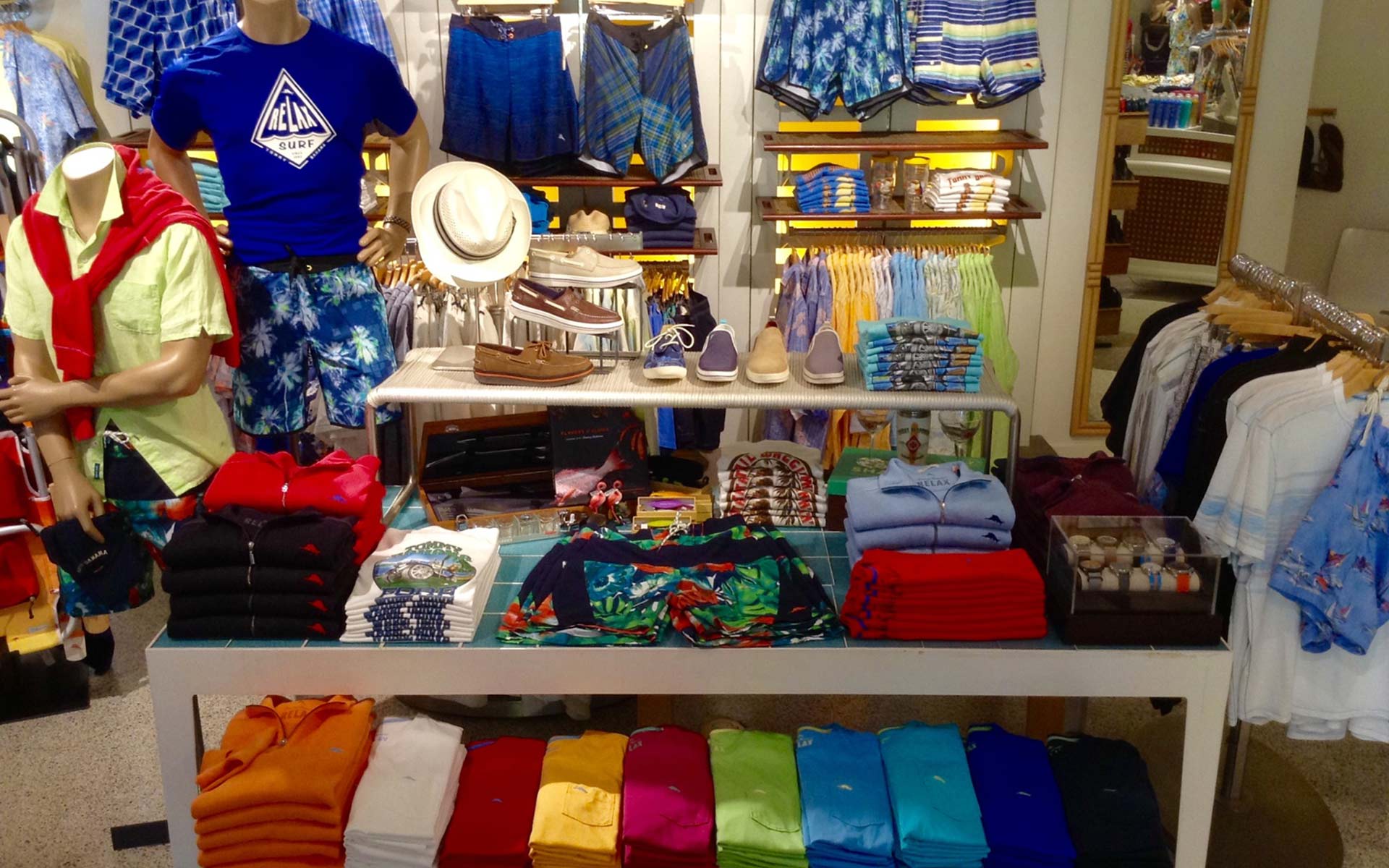 Tommy Bahama Men S - Tommy Bahama Retail Store Men's Displays - HD Wallpaper 