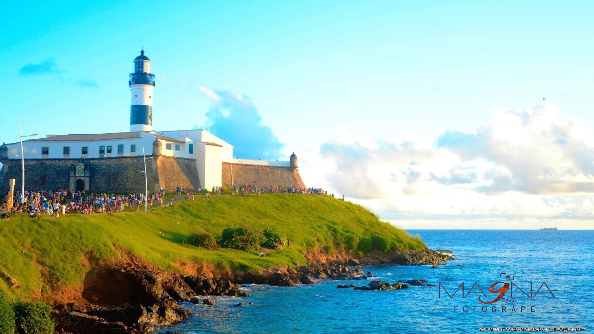 Praia Do Farol Da Barra - HD Wallpaper 